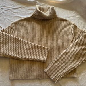 Lumiere Cropped Ribbed Turtleneck Sweater - Size Small/Medium